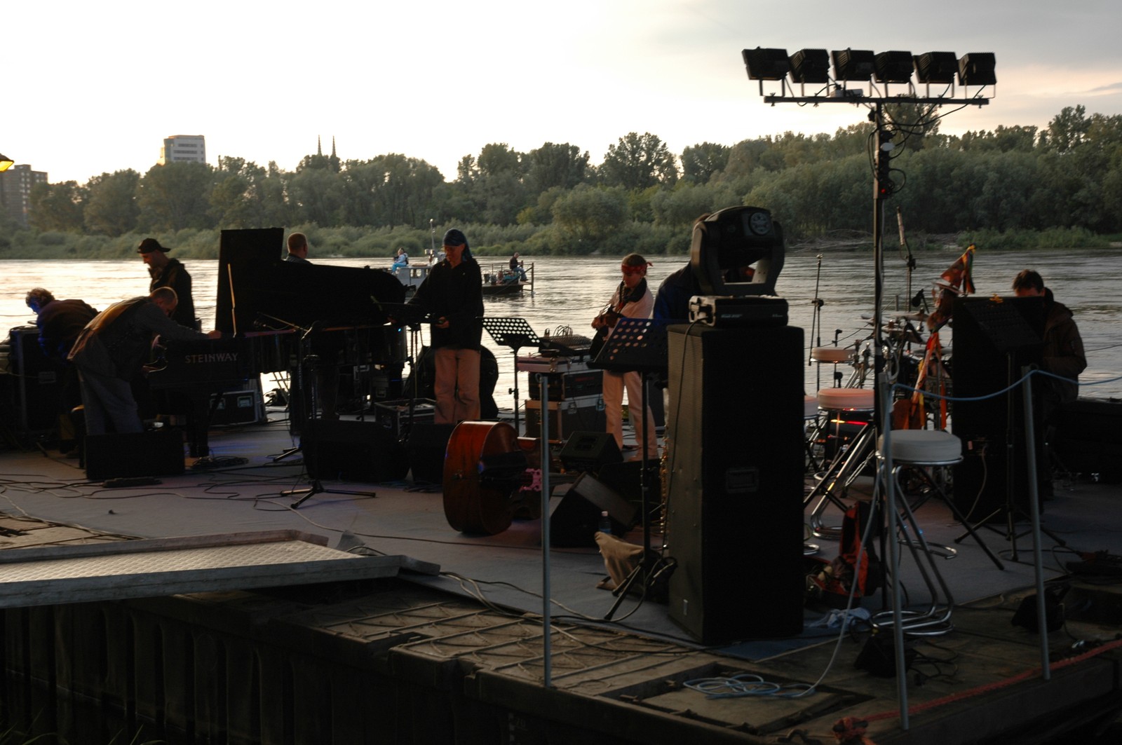 Photo from 2006-06-03T02:50:42.700000